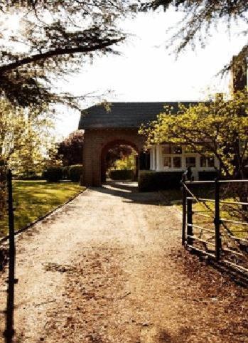Petersons Armidale Winery And Guesthouse Εξωτερικό φωτογραφία